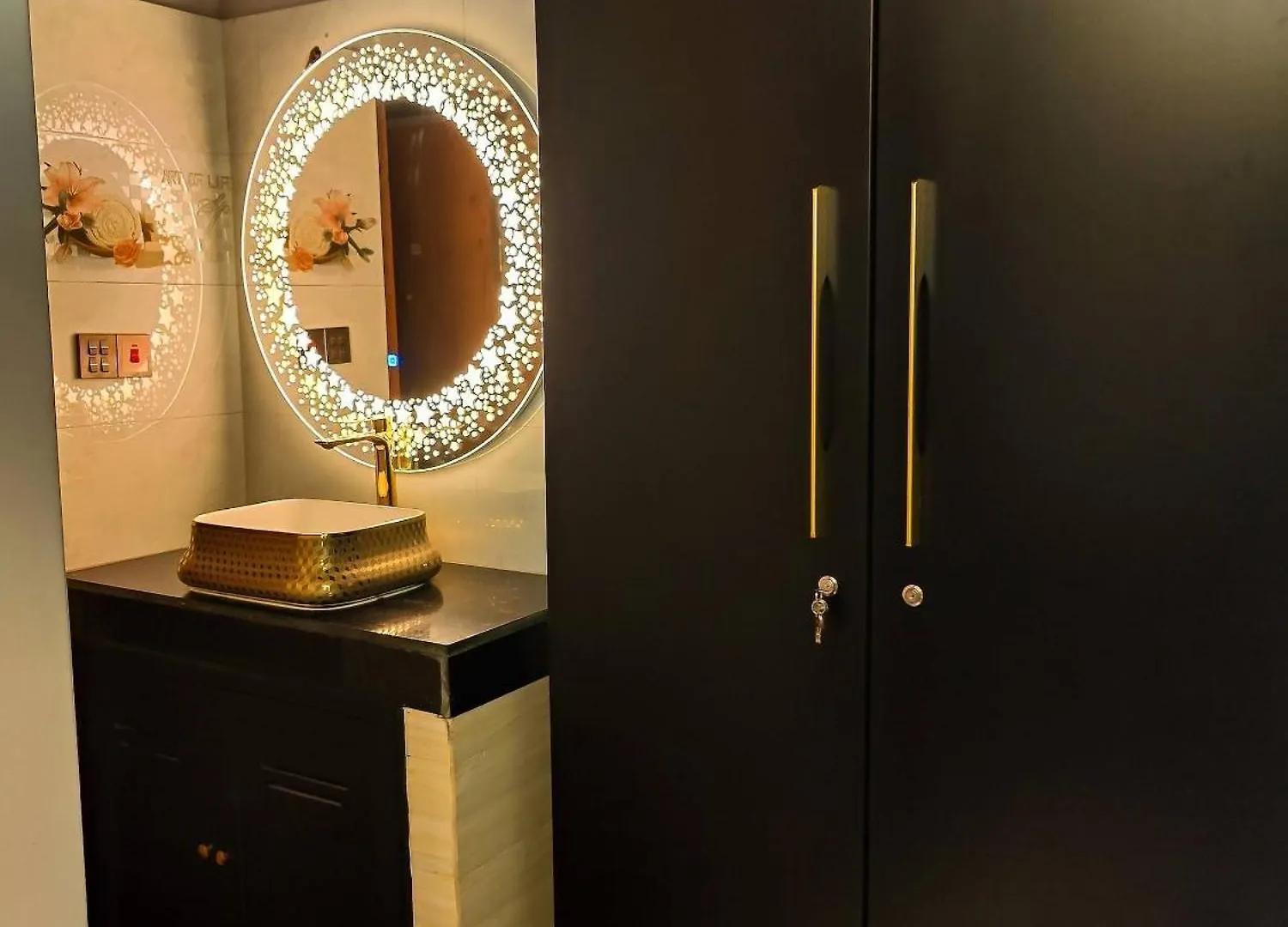 Modern Luxe Studio Apartment In Uttara Near Airport Dhaka